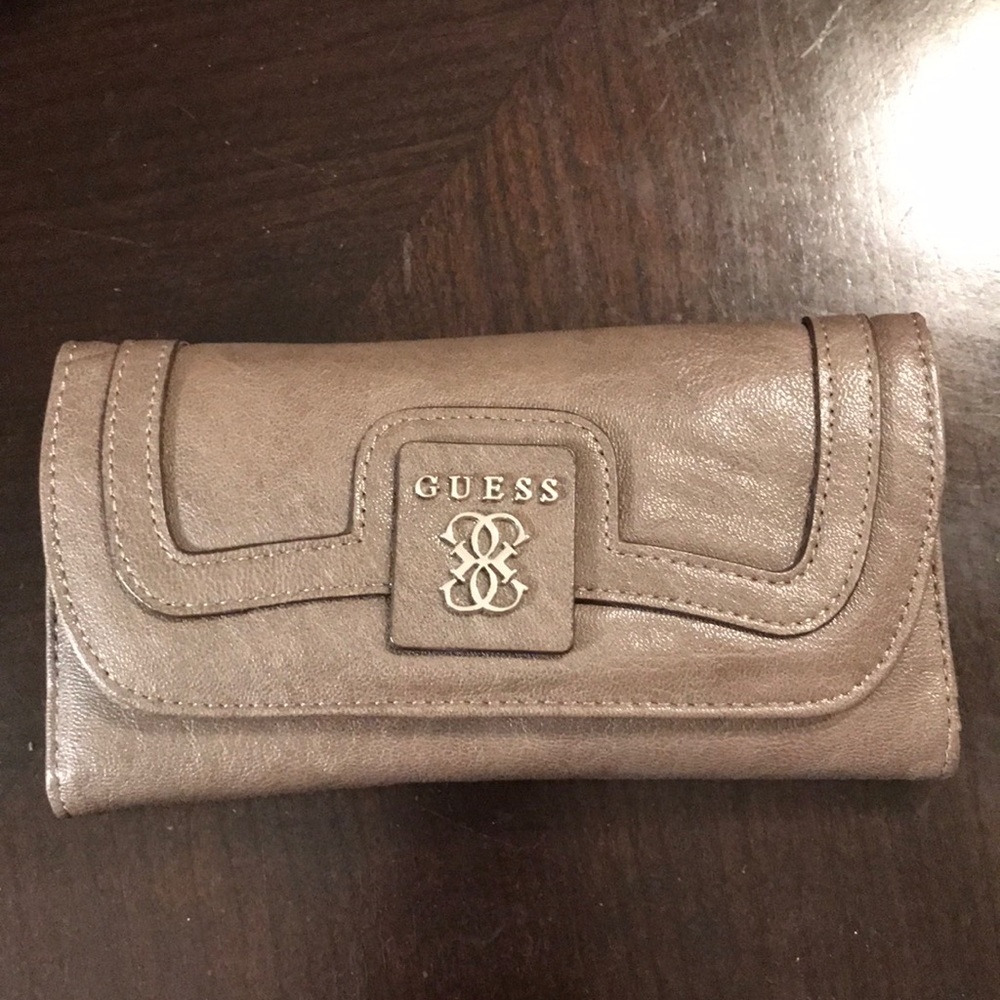 Guess wallet